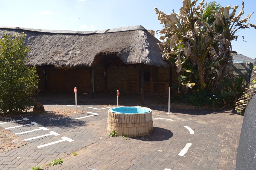 5 Bedroom Property for Sale in Flamwood North West